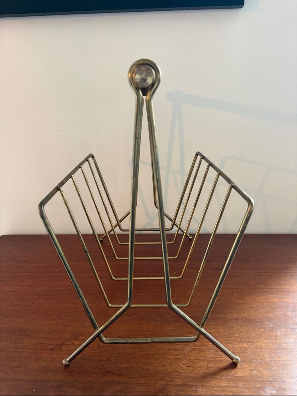VINTAGE - Brass Metal Record/Magazine Rack - Picture 6 of 7